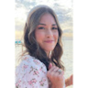 Meet your Posher, Aly